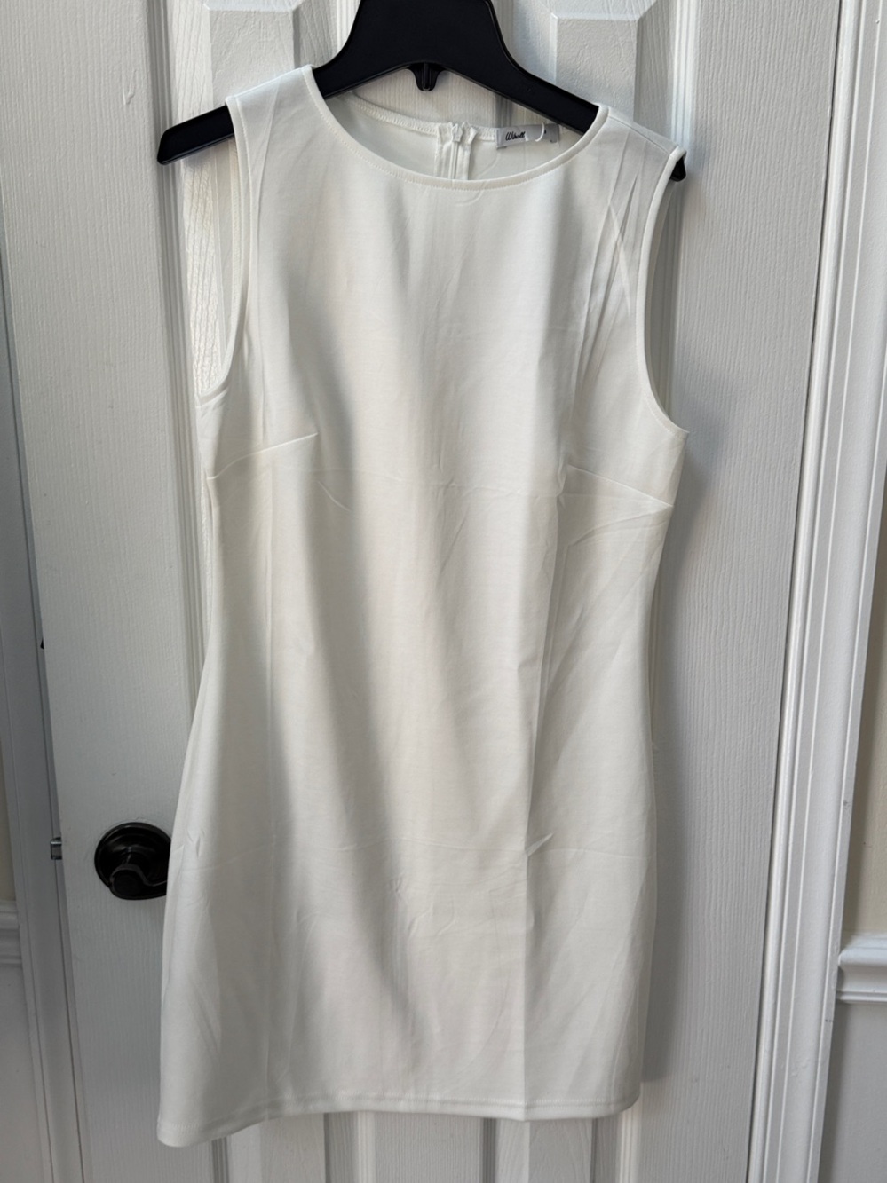 NWT Sleeveless Mini Shift Dress - White